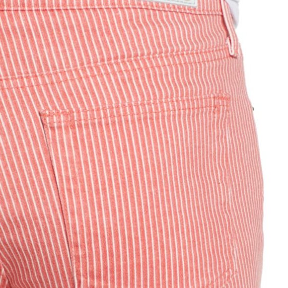 NWT AG FADED AZALEA TWIGGY CROP FLARE JEANS - Picture 2 of 2